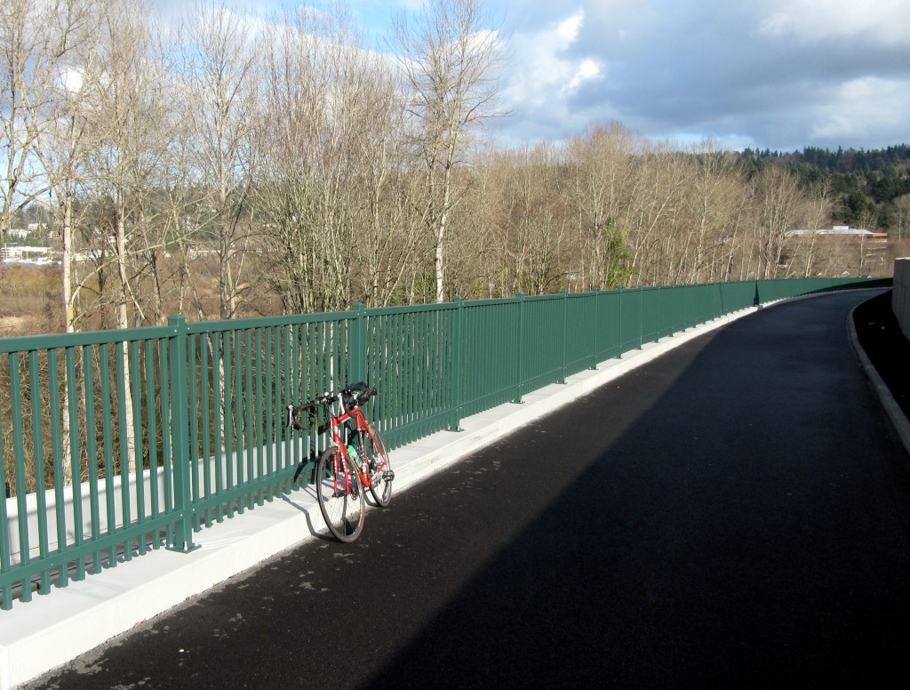 New SR 520 bike path has  view of Kirkland and Lake Washington